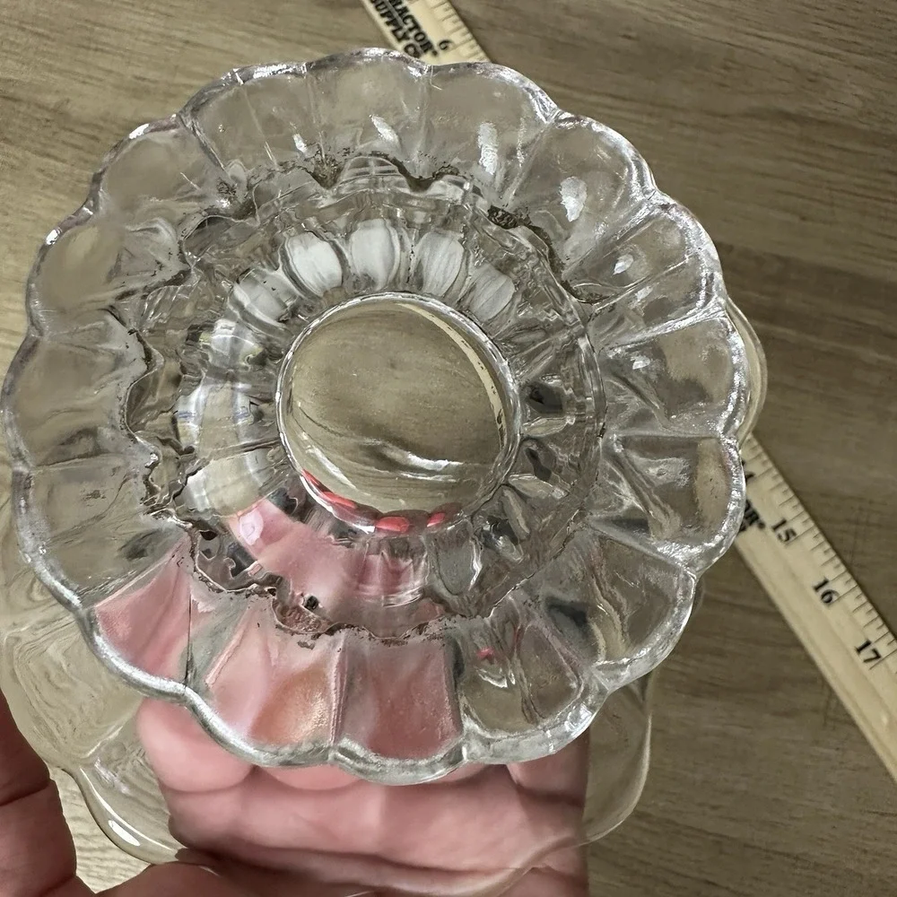 Vintage UV Glow Glass Basket Manganese Uranium Style Ruffled Edge 365 Light